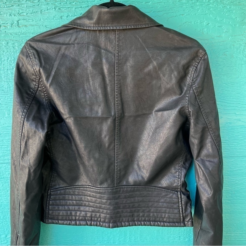 BLANK NYC VEGAN LEATHER MOTO JACKET SIZE MEDIUM EUC - Picture 9 of 10